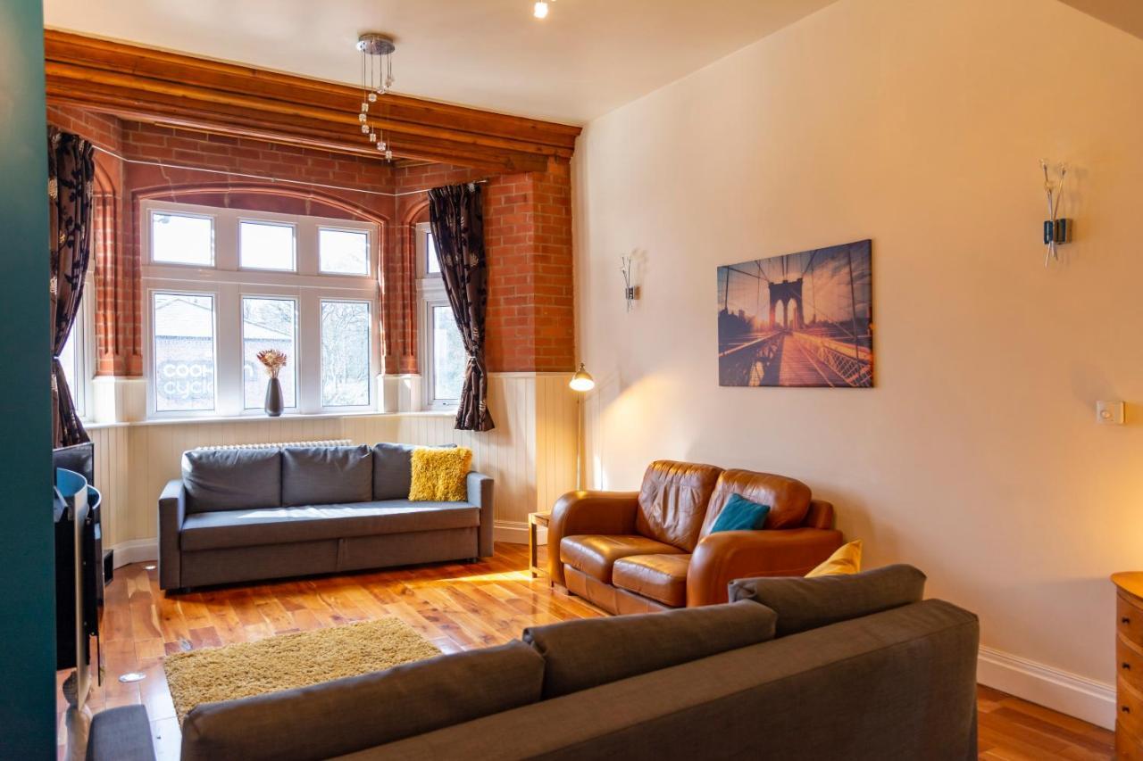 No 1 - The Old Red King Pub, Whitefield, Apartment Manchester