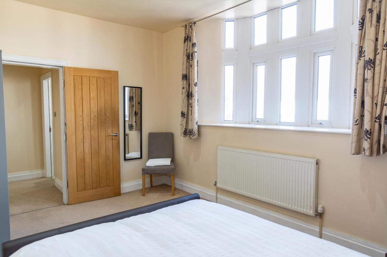 Apartment No 1 - The Old Red King Pub, Whitefield, Manchester