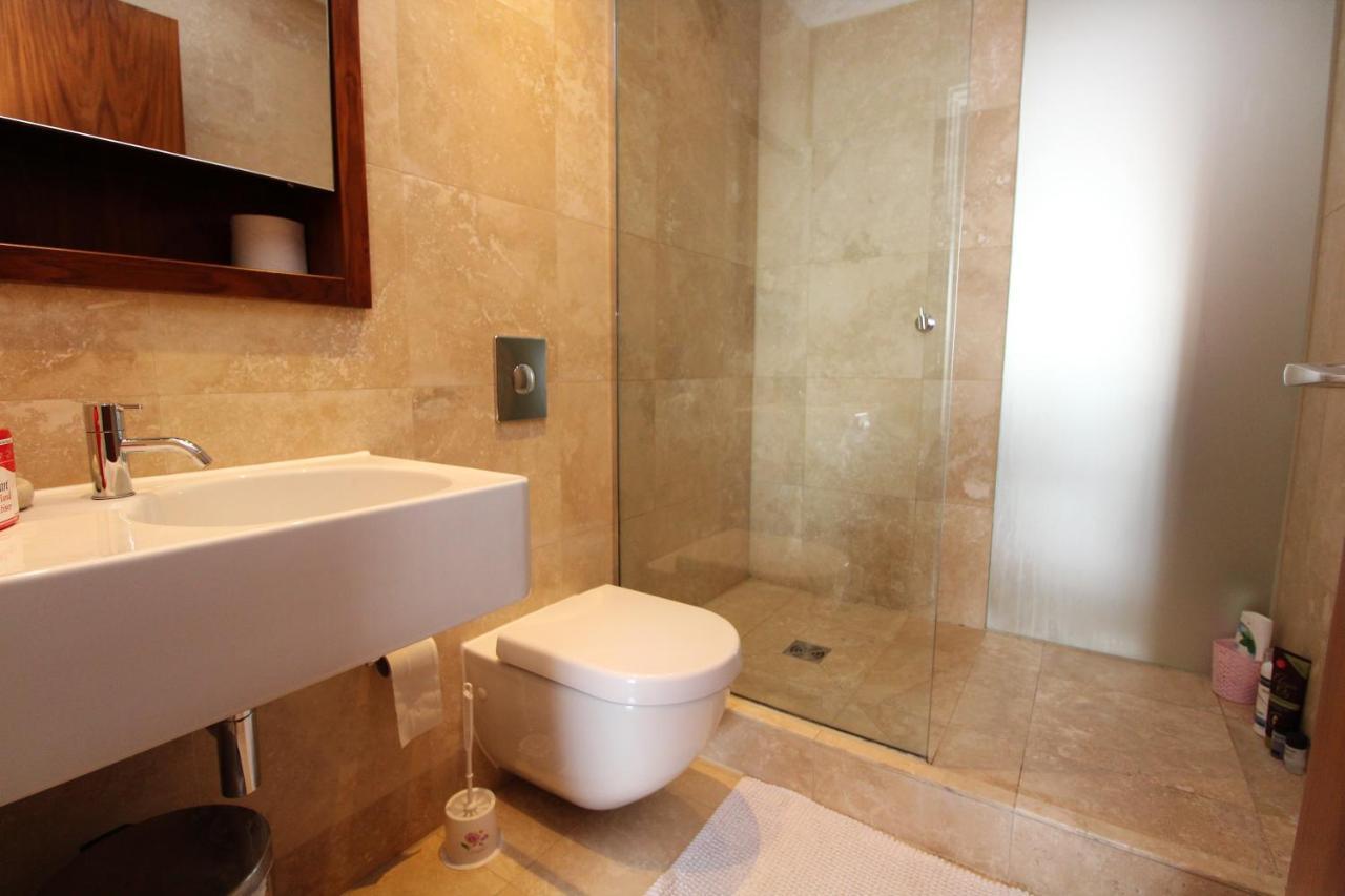Media City Lowry 4 Guests 2 Bed Apartment *
