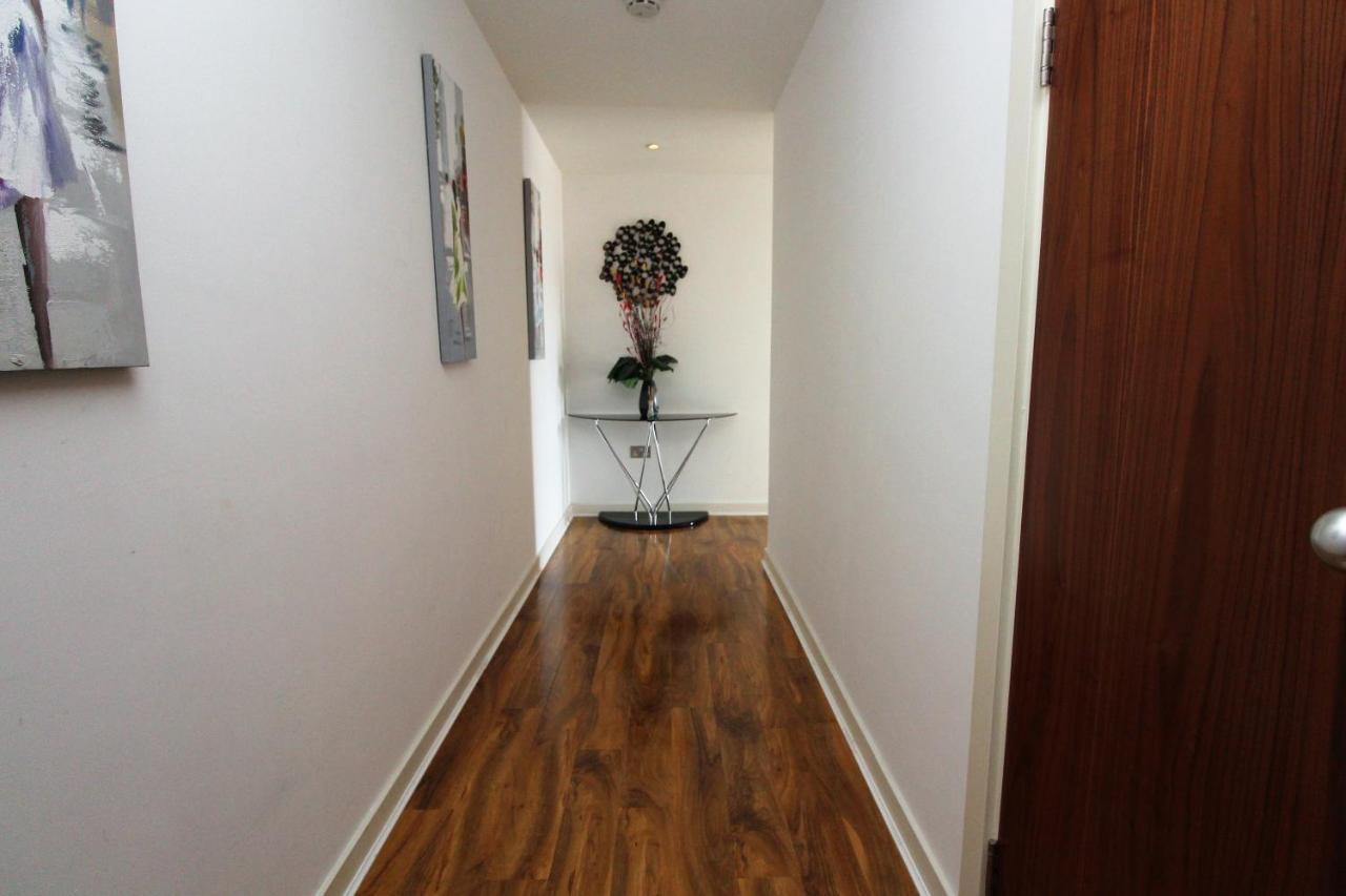 Media City Lowry 4 Guests 2 Bed *