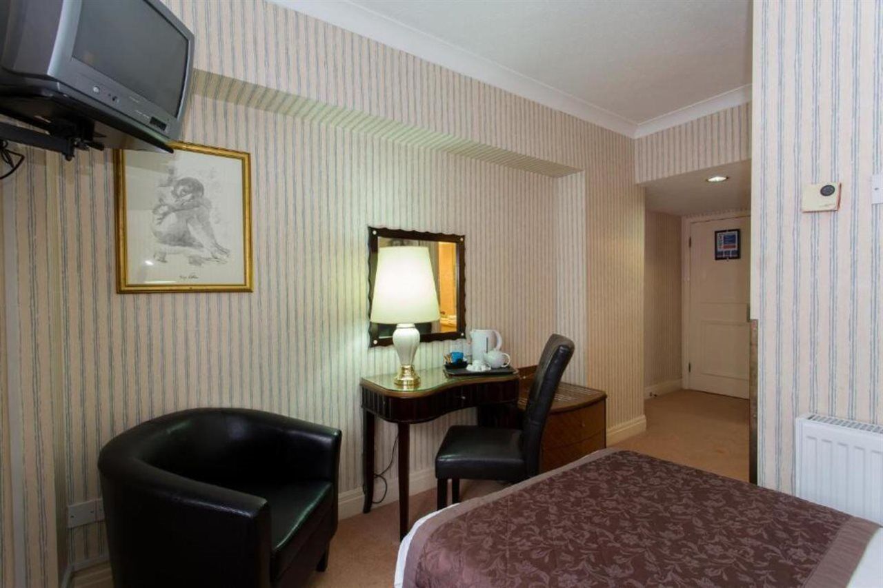 Britannia Country House & Spa Hotel 3*