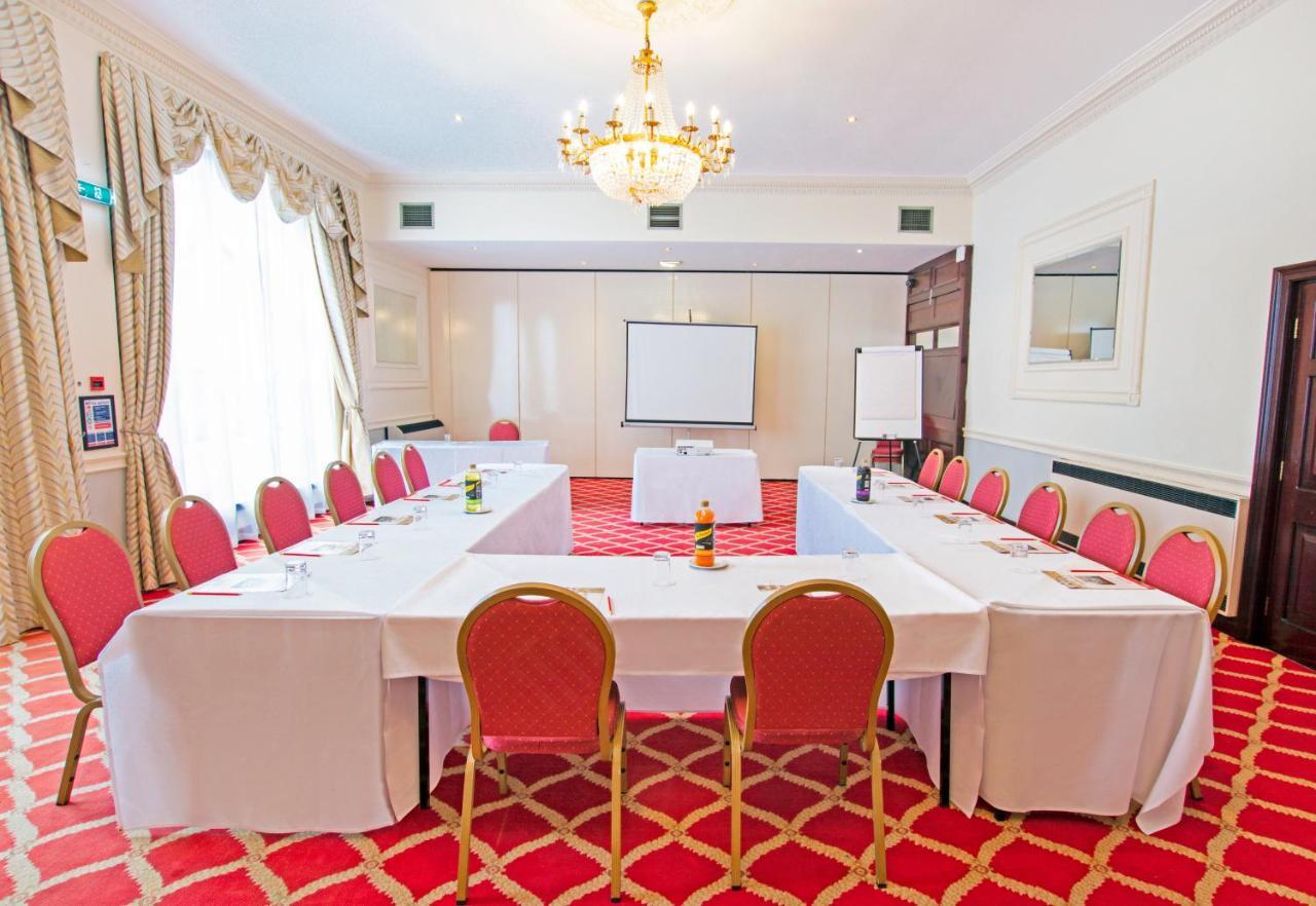 Britannia Country House & Spa Hotel 3*