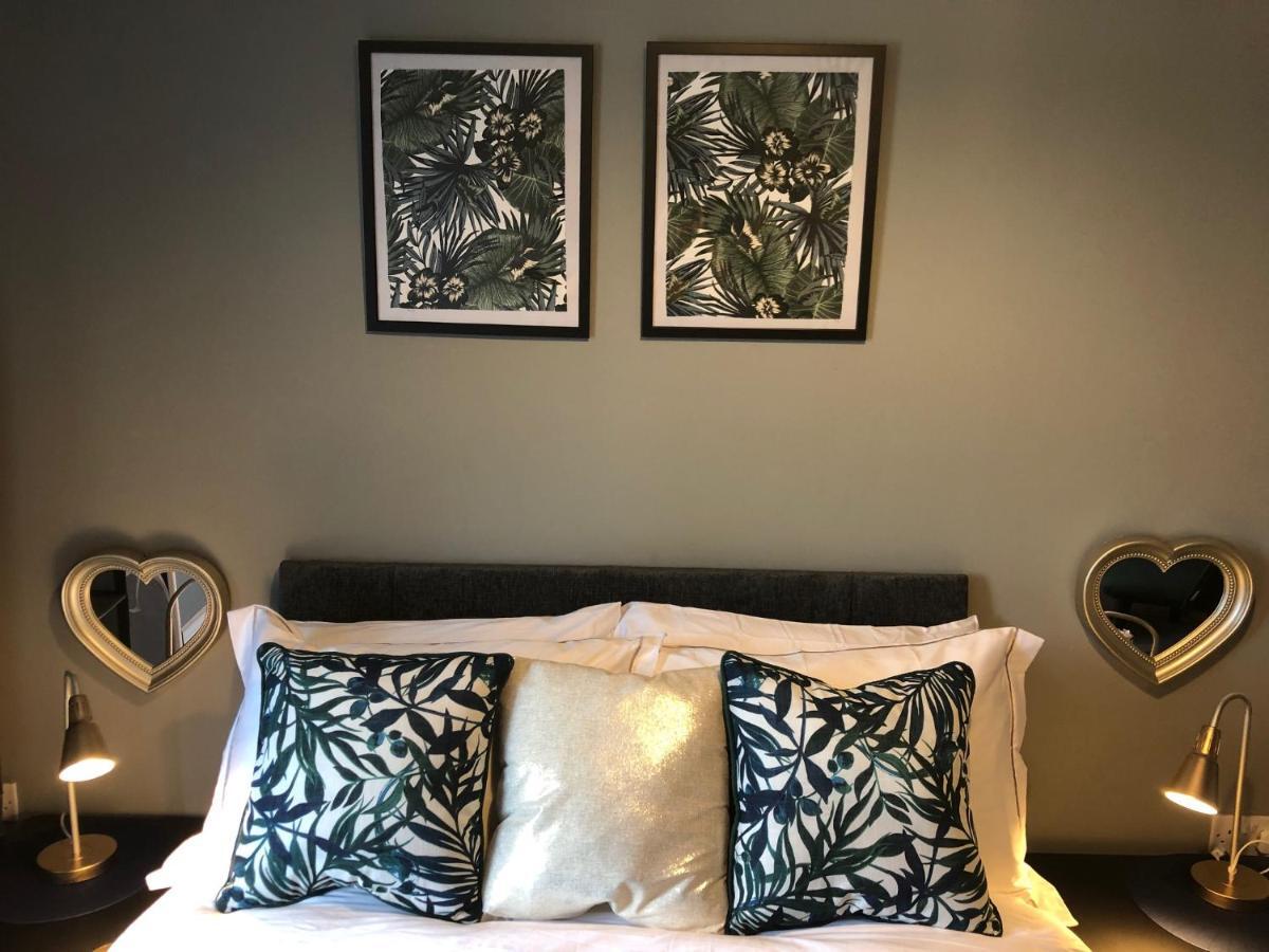3. Stylish Private Double Near Centre *