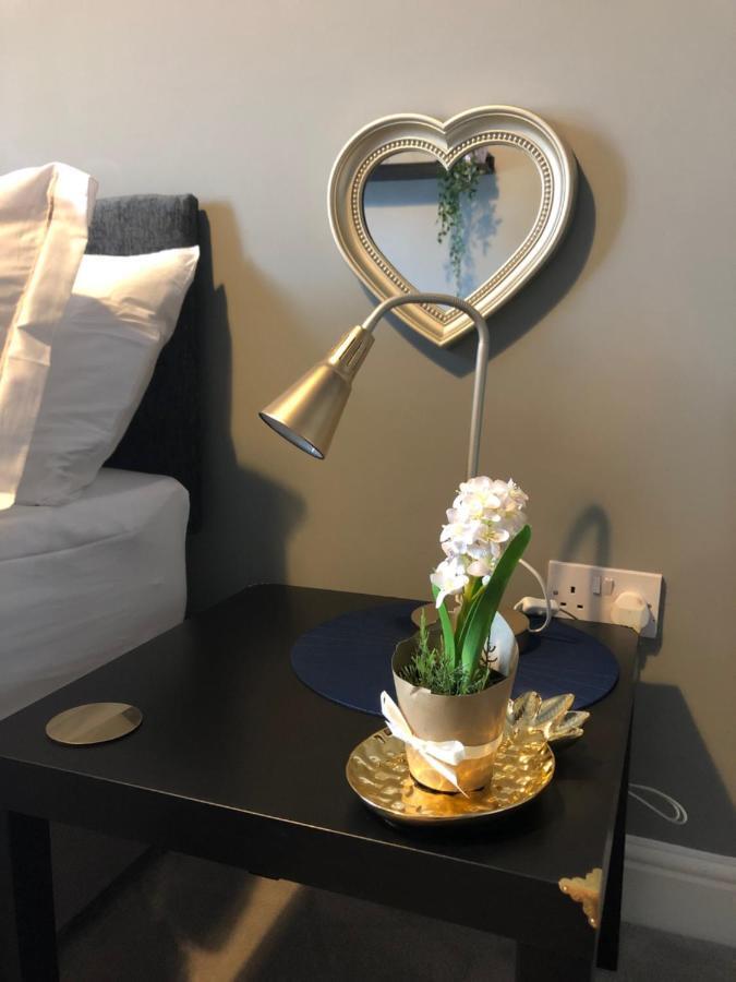 Guest house 3. Stylish Private Double Near Centre