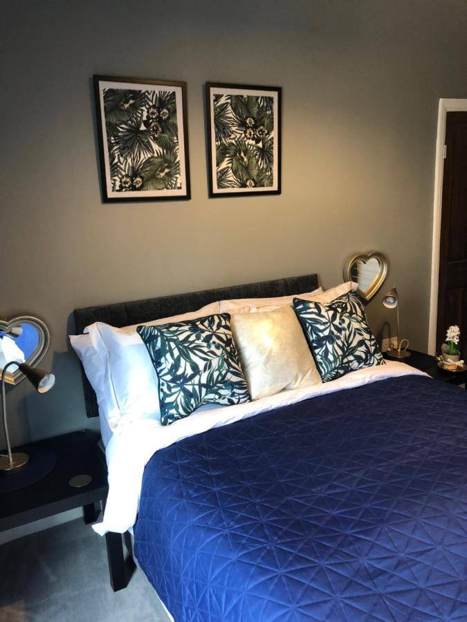 Guest house 3. Stylish Private Double Near Centre