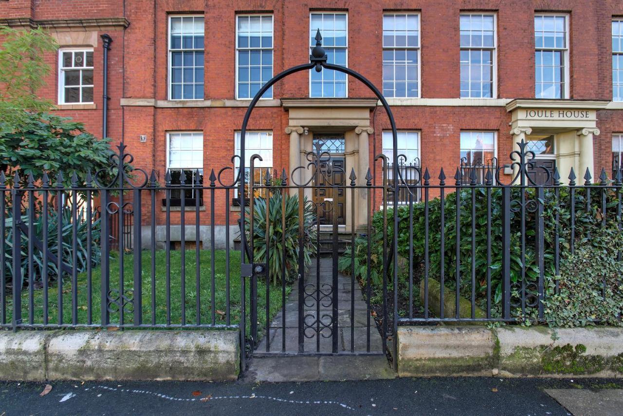 Holiday home The Ultimate House Sleeps 30 Manchester