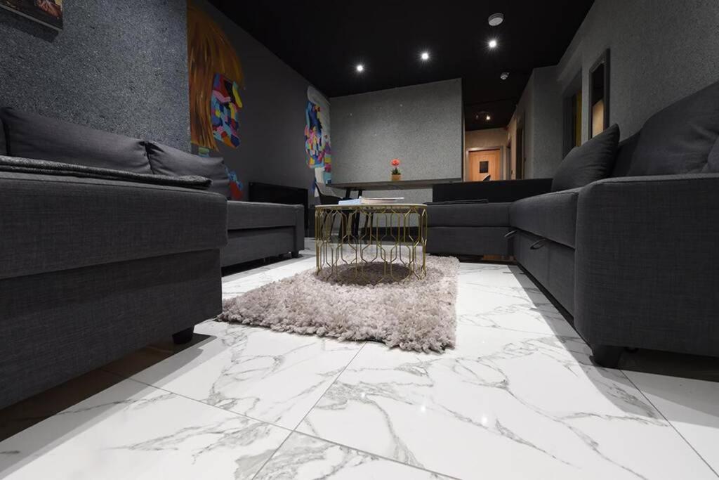 Apartment Back Turner Townhouse *