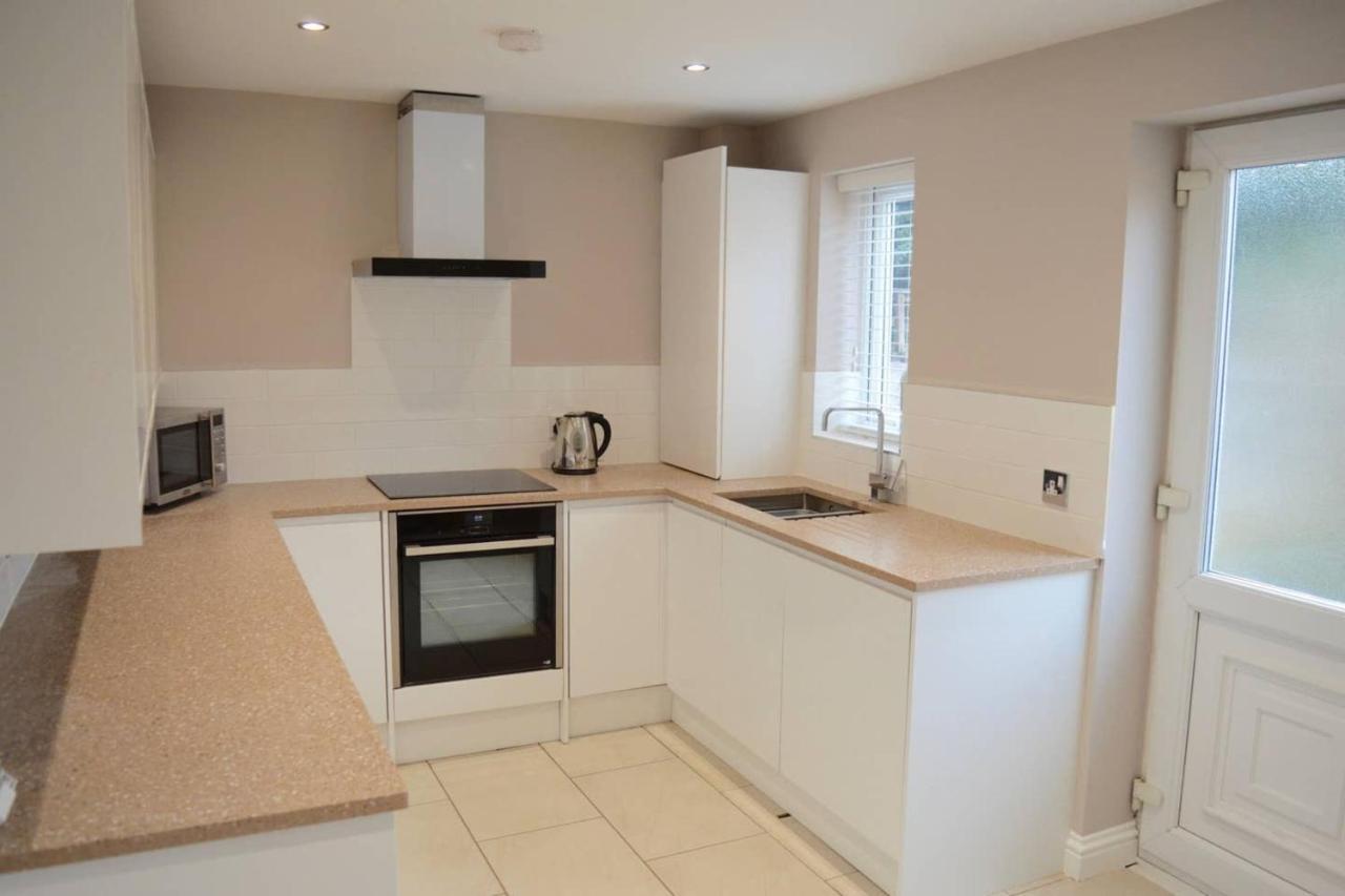 Newly Renovated Modern Family * Manchester