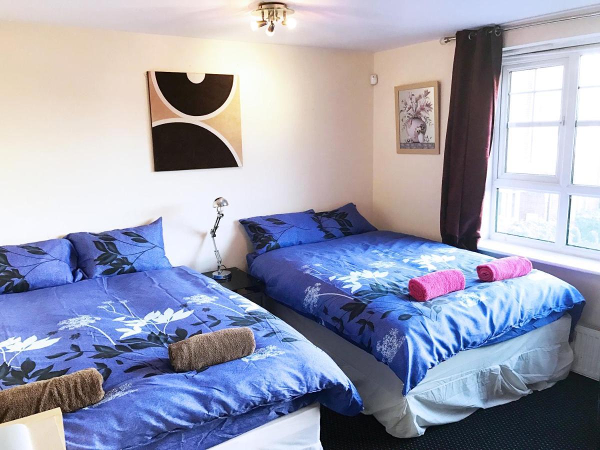 My-places Abbotsfield Court Townhouse 4 Guest house