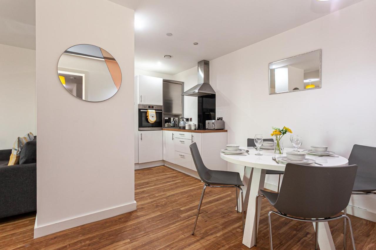 Appartement X1 Media City 3 Bedroomed Free Wifi & Free Parking