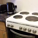 Studio With Great Transport Links To City Centre