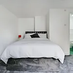 Albert View Rooms