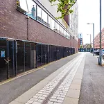 Loom St