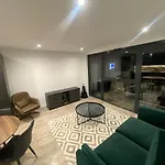 Flat 2 Bedroom In Manchester