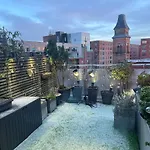 Contemporary Ancoats Penthouse With Large Private Terrace And Hot Tub