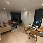 Lovely 2Bedroom Apartment