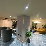 Outstanding, Ultra-Sleek Flat