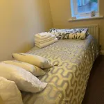Lovely 3 Bed Short Stay