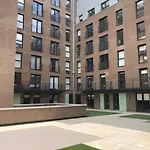 3 Bedroom Apartment Free Parking