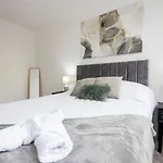 Pass The Keys Modern Luxury 1 Bed Apartment Free Parking