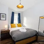 Free Parking - Deansgate Apartment