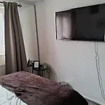 4 Mereside Walk