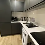 Stylish Flat In Old Trafford