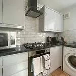 Free Parking - Home Close To City Centre