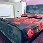 Star Apartments