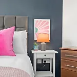 Central Apartment With Balcony & Secure Parking