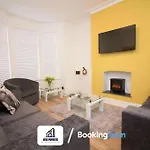 Modern 3 Bed Terraced House By Nyos Properties Short Lets & Serviced Accommodation Manchester With Free Wifi