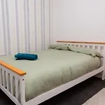 2Bd Cozy Retreat With Parking