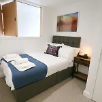 Central Trafford Duplex With Free Parking Pass The Keys