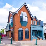 Uniquejoe Properties