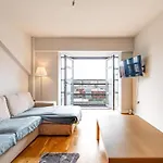 Large 2 Bed 2 Bath Central Manchester