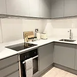 2 Bedroom Apartment Nq