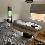 5 Bedrm Hse! Ev! & Nr Citycentre!