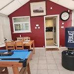 Temade Homes - 2 Bed Graceful Holiday Home