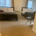 Spacious Central Penthouse Apartment With Parking