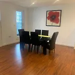 Spacious Central Penthouse Apartment With Parking