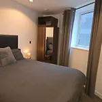 Lovely One Private Bedroom