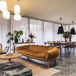 Central Apartment-Free Parking With Terrace-Gym