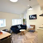 Cityescape - 2Br 2 Bath