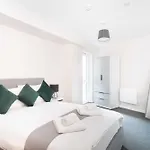 Fabulous 2 Bedroom Manchester Apartment