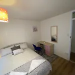 Png Suites - Abernant Rooms Shared Facilities