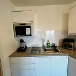 Chic 2-Bed Flat - Coop Live & Ethiad