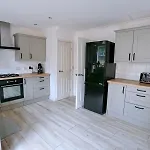 Pass The Keys Stylish House With Balcony Close To Ao Arena