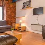 Manchester City Apartments - M1