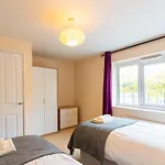 Wenlock Way House, Luxury Serviced Accommodation
