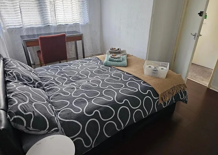 Axel\'S Rooms 1